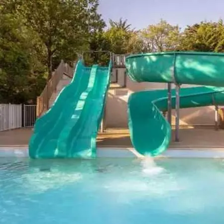 Mobilhome 4 Etoiles - Piscine - Eeaidg مكان تخييم *